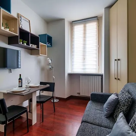 Cadorna'S Nest - Cozy And Central-3